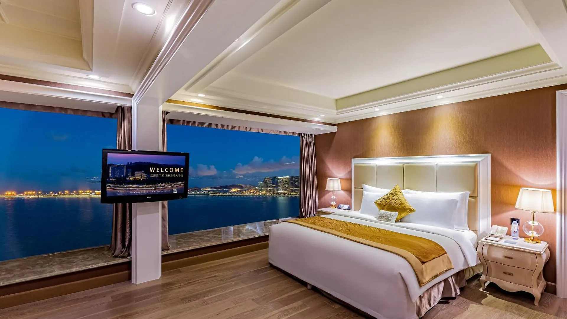 Grand Bay Hotel Zhuhai 5*,  Chiny